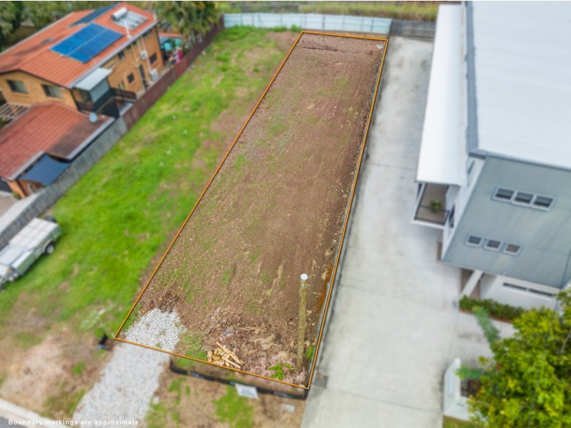 56 Napier Street, Birkdale QLD 4159