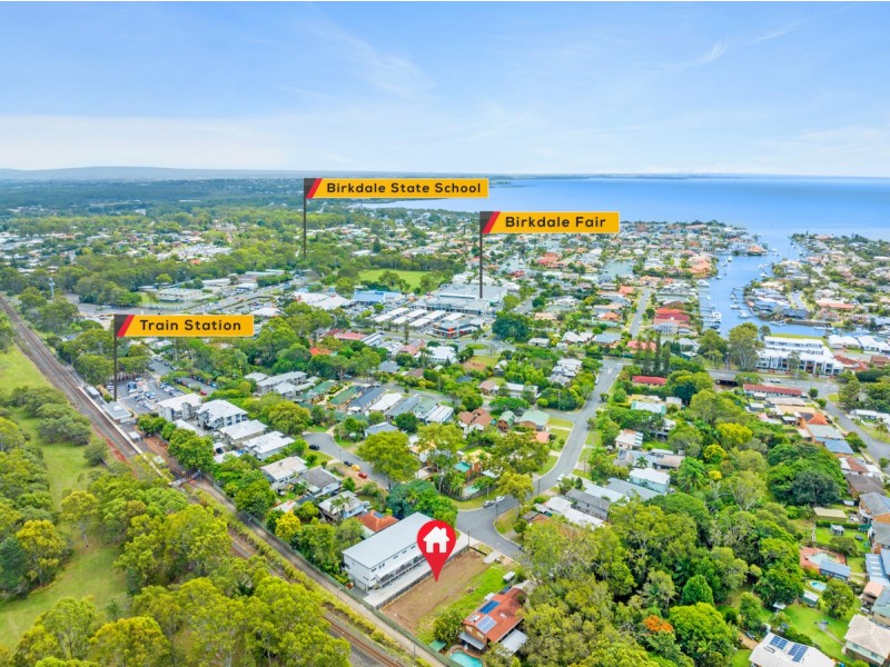 56 Napier Street, Birkdale QLD 4159