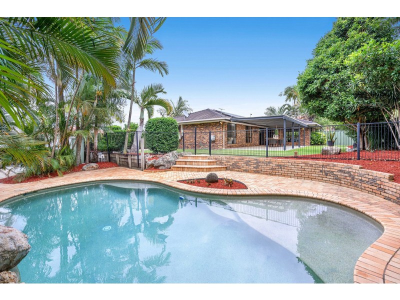 2 Song Place, Birkdale QLD 4159