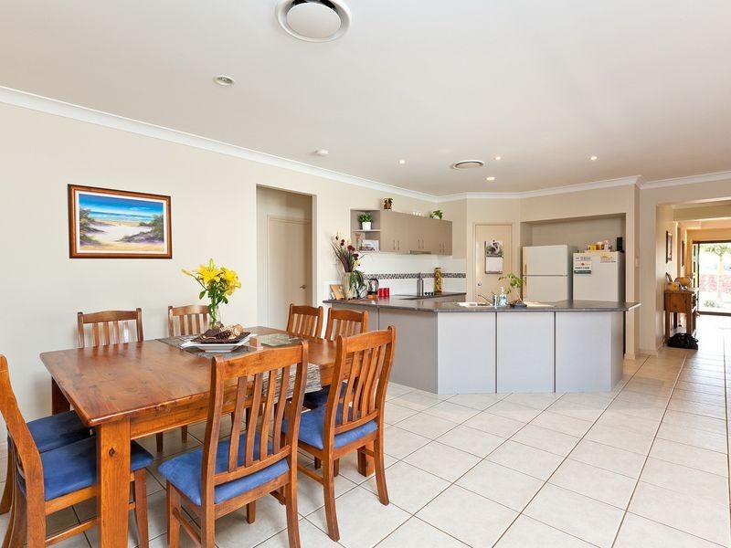 8 Redbill Close, Thornlands QLD 4164