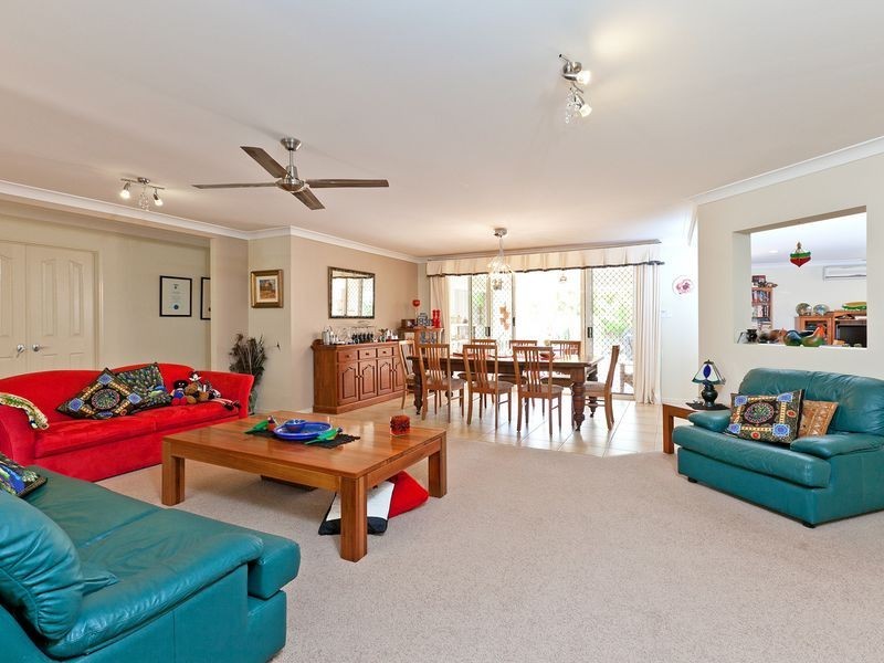 9 Plantation Place, Wellington Point QLD 4160