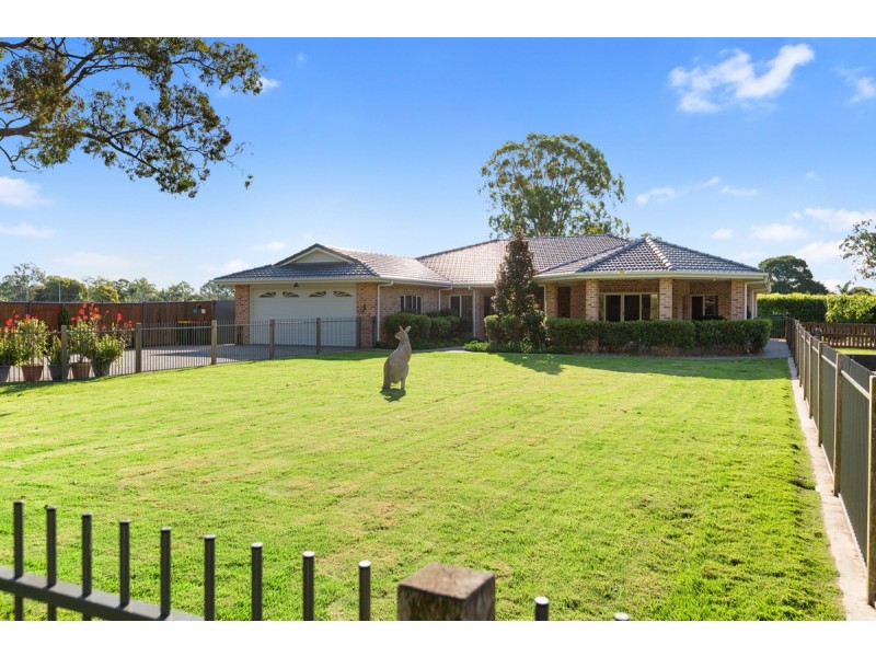 20 Camrose Street, Chandler QLD 4155