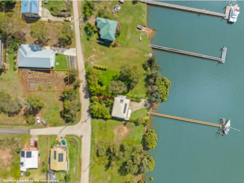 74 Wahine Drive, Russell Island QLD 4184