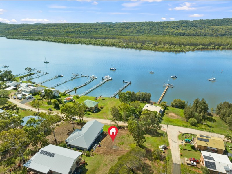 74 Wahine Drive, Russell Island QLD 4184