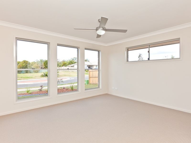 27 Parkgrove Street, Birkdale QLD 4159
