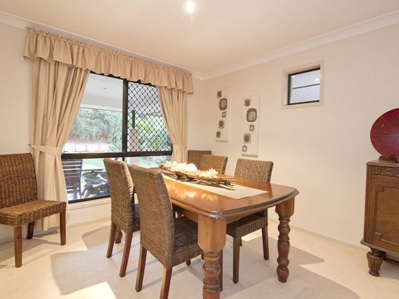 42 Trafalgar Vale Avenue, Wellington Point QLD 4160