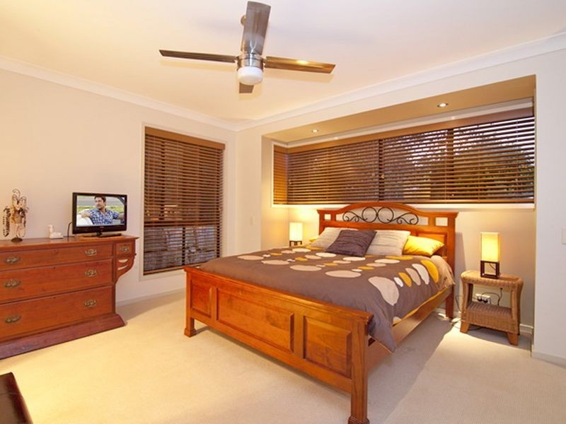 42 Trafalgar Vale Avenue, Wellington Point QLD 4160