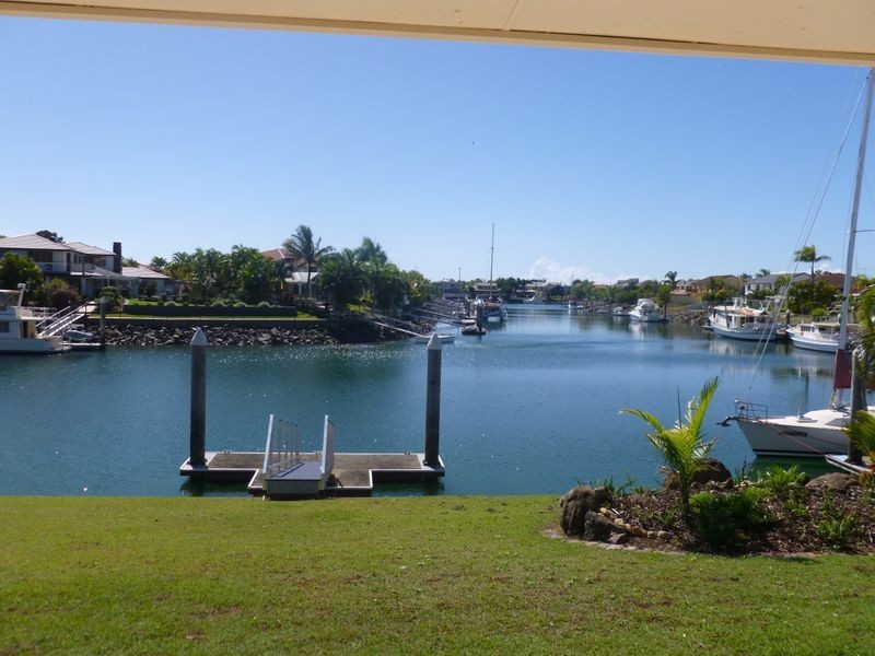 30 Bowsprit Pde, Cleveland QLD 4163