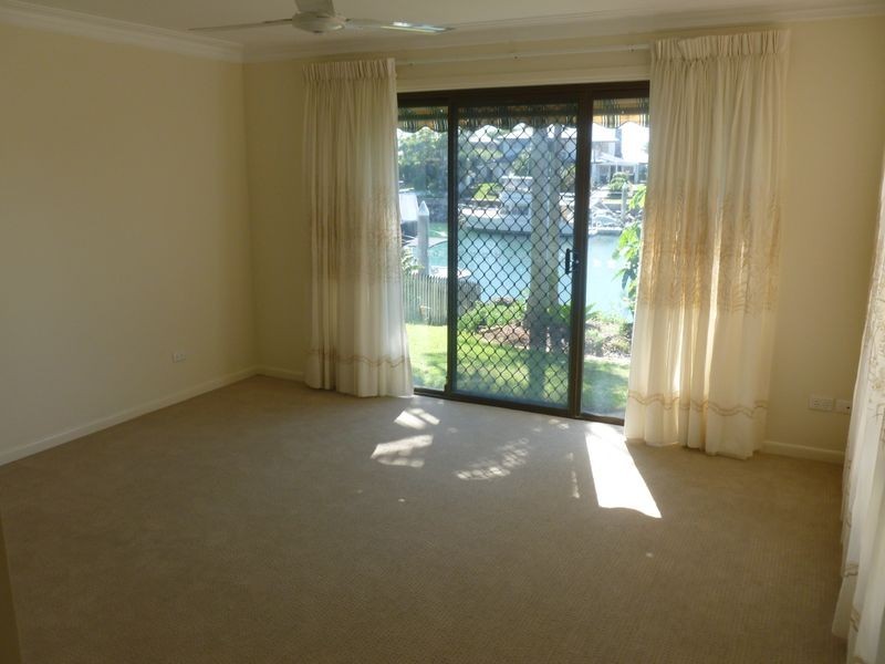30 Bowsprit Pde, Cleveland QLD 4163