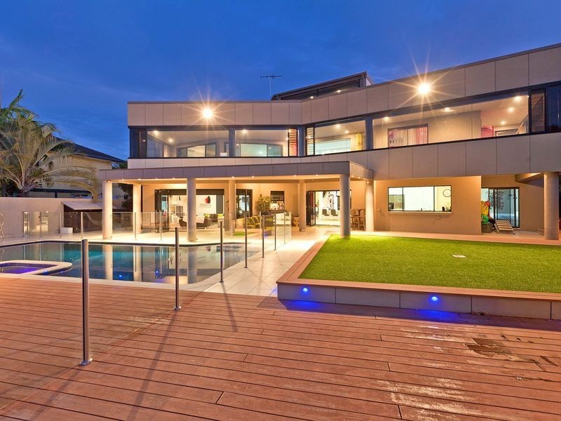 8 Sommersea Drive, Raby Bay QLD 4163