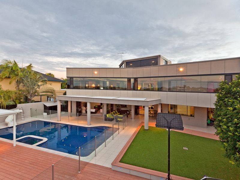 8 Sommersea Drive, Raby Bay QLD 4163