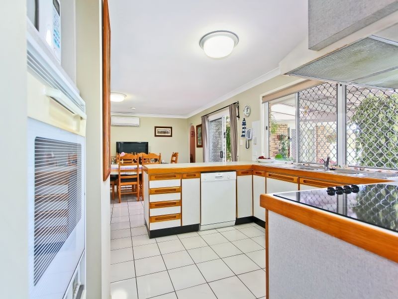 8 Dunwich Street, Cleveland QLD 4163