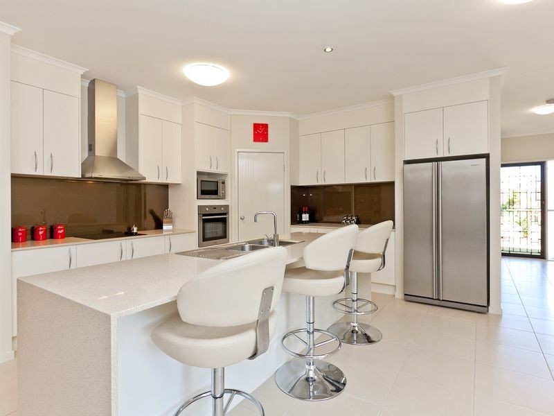 33 Ronnie Street, Cleveland QLD 4163