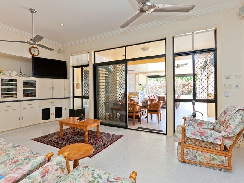 18 Pedwell Place, Birkdale QLD 4159