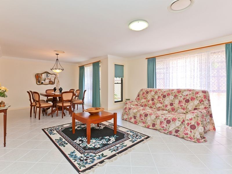 18 Pedwell Place, Birkdale QLD 4159