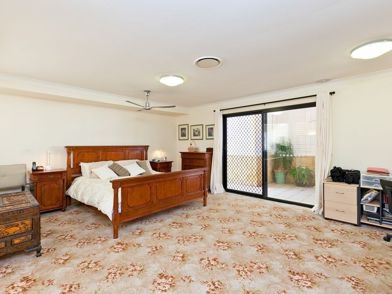 18 Pedwell Place, Birkdale QLD 4159