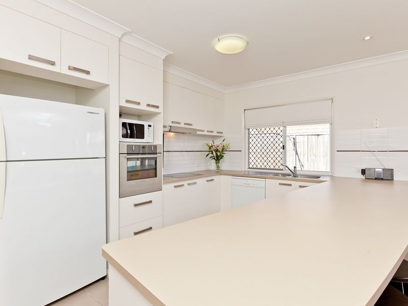 12 Gilchrist Street, Wellington Point QLD 4160