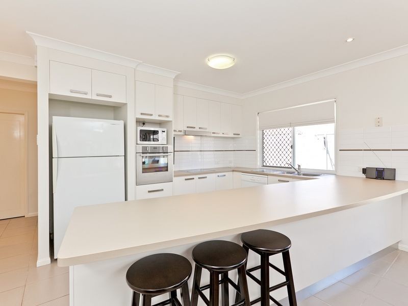 12 Gilchrist Street, Wellington Point QLD 4160