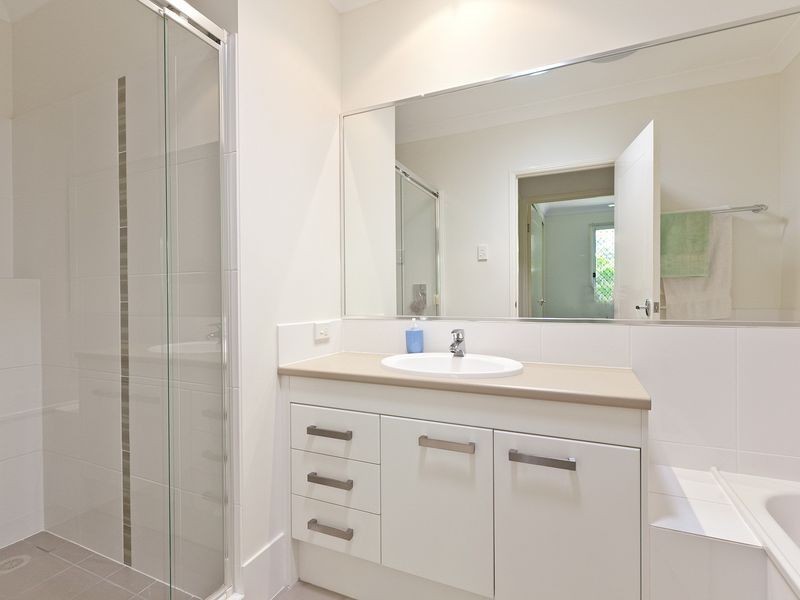 12 Gilchrist Street, Wellington Point QLD 4160