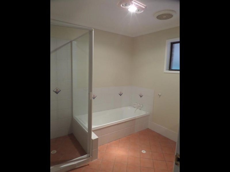 180 Pioneer Road, Sheldon QLD 4157