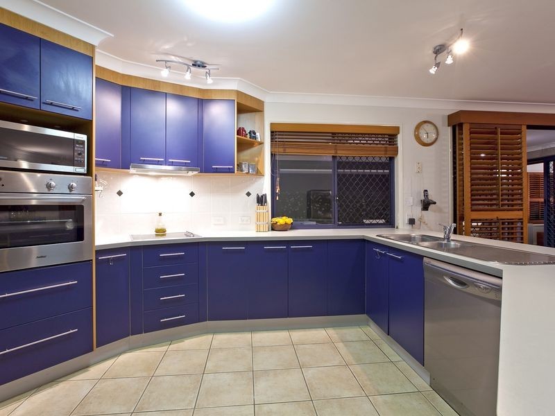 18 Trafalgar Vale Avenue, Wellington Point QLD 4160
