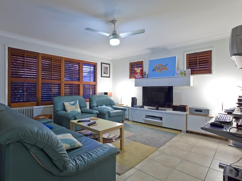 18 Trafalgar Vale Avenue, Wellington Point QLD 4160