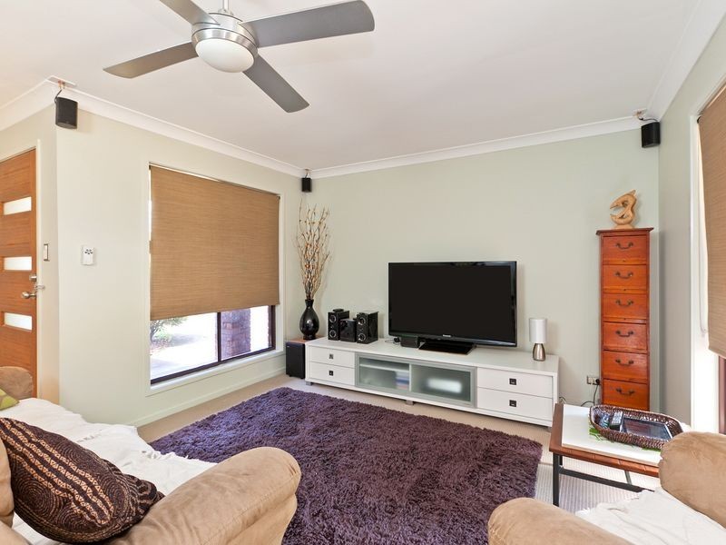 19 Sylvania Street, Wellington Point QLD 4160