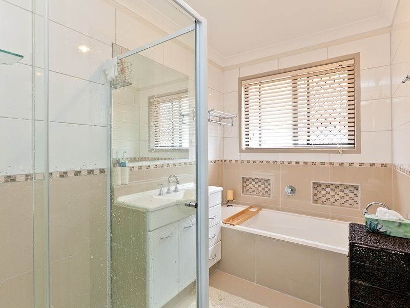 19 Sylvania Street, Wellington Point QLD 4160