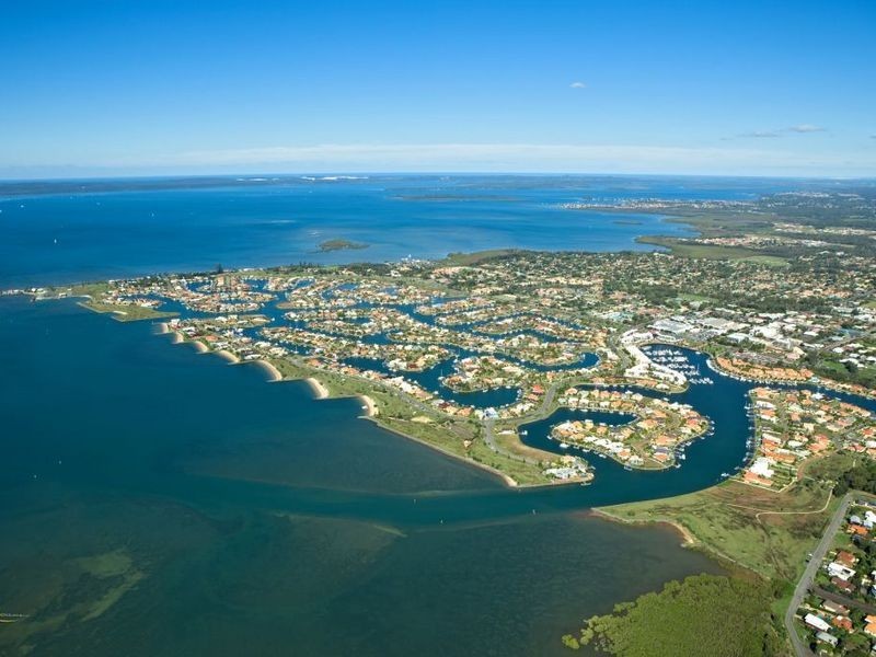 32 Anchorage Drive, Raby Bay QLD 4163