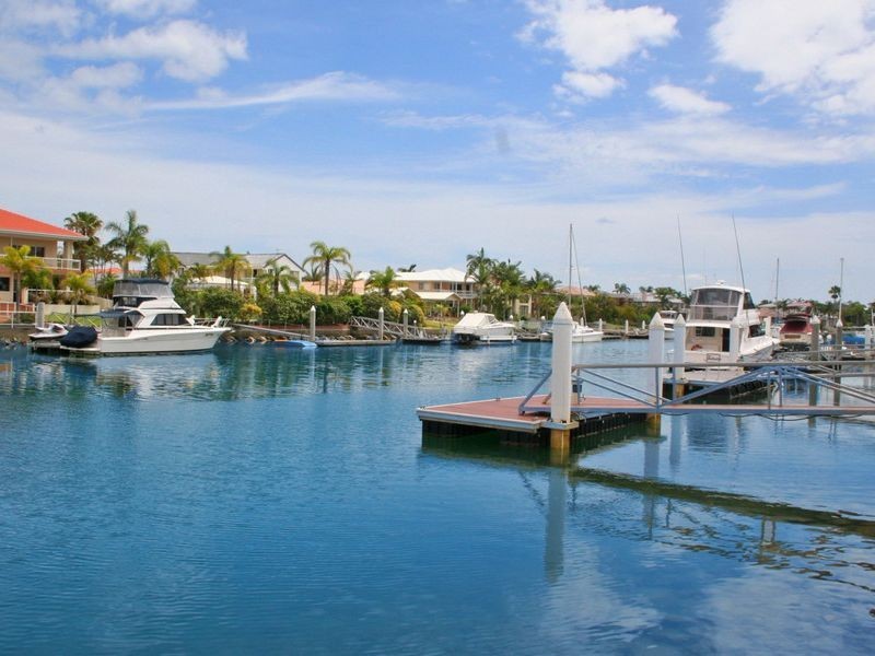 32 Anchorage Drive, Raby Bay QLD 4163