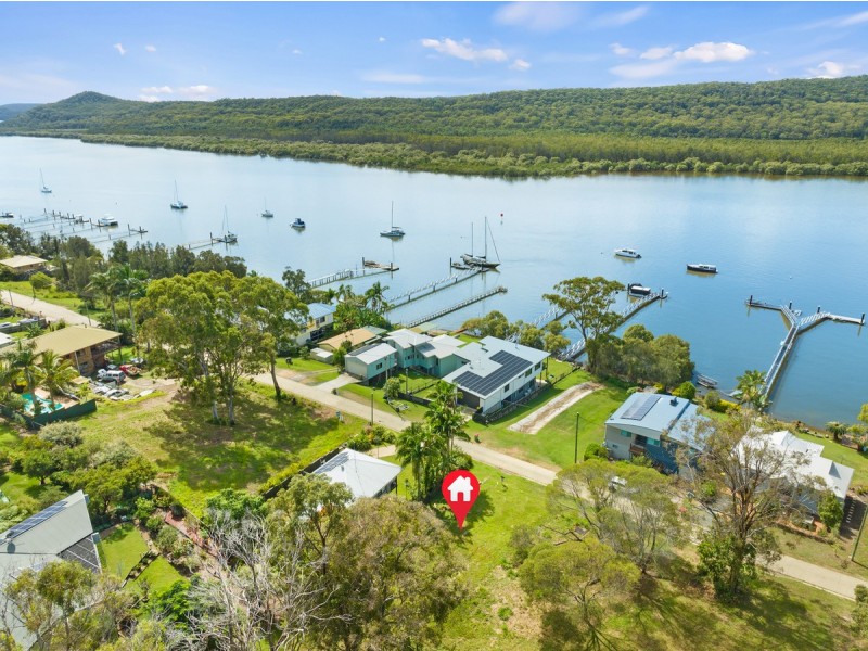 96 Wahine Drive, Russell Island QLD 4184