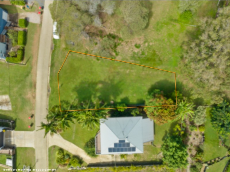 96 Wahine Drive, Russell Island QLD 4184