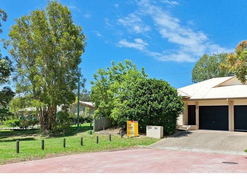 1/27 Parakeet Street, Birkdale QLD 4159