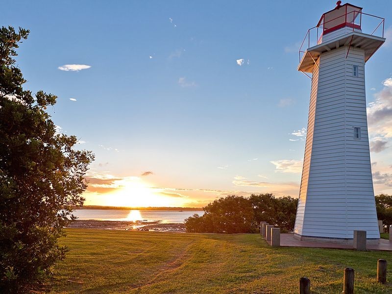 223 Shore Street North, Cleveland QLD 4163