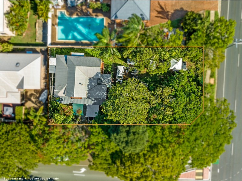 84 Beach Street, Cleveland QLD 4163