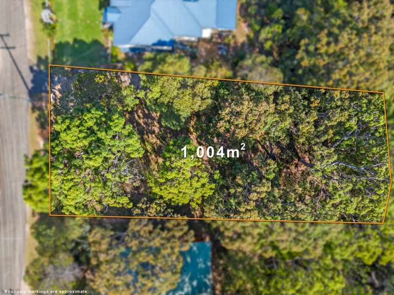 26 Calm Waters Crescent, Macleay Island QLD 4184