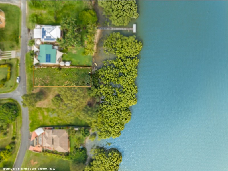 134 Palm Beach Road, Russell Island QLD 4184