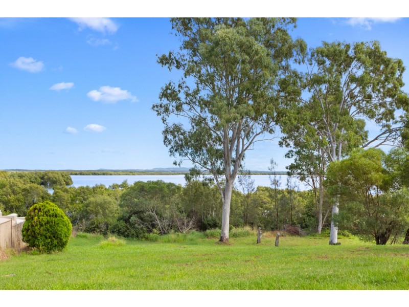 134 Palm Beach Road, Russell Island QLD 4184