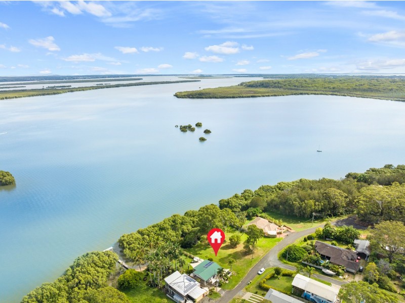 134 Palm Beach Road, Russell Island QLD 4184