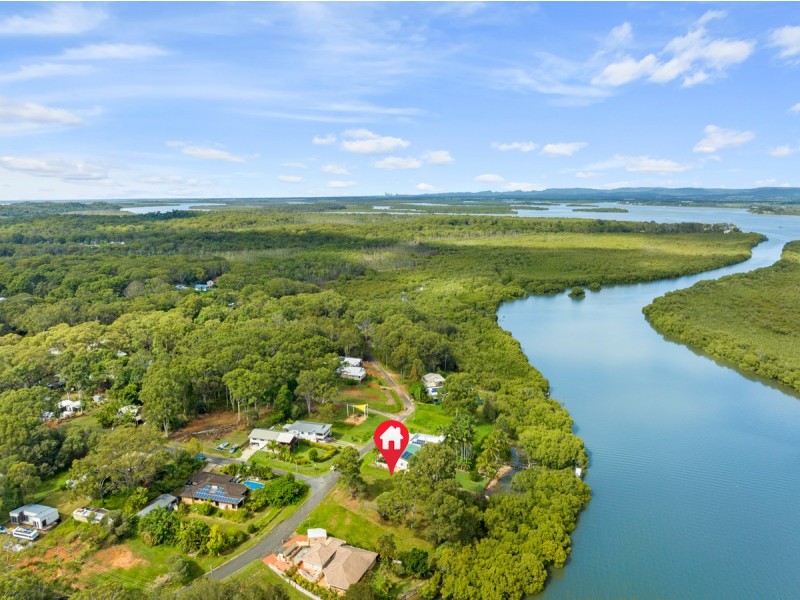 134 Palm Beach Road, Russell Island QLD 4184