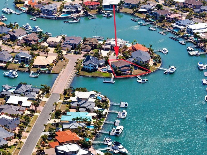 2 Mainroyal Court, Raby Bay QLD 4163
