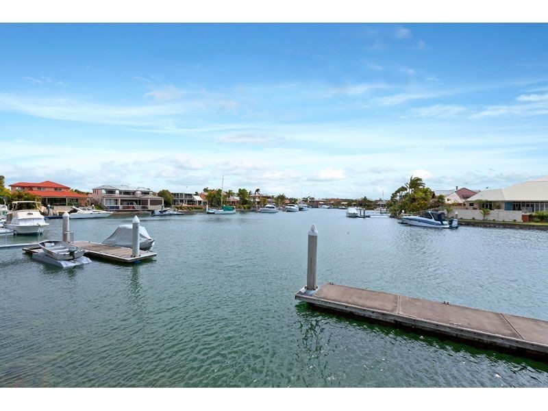 34 Compass Court, Raby Bay QLD 4163