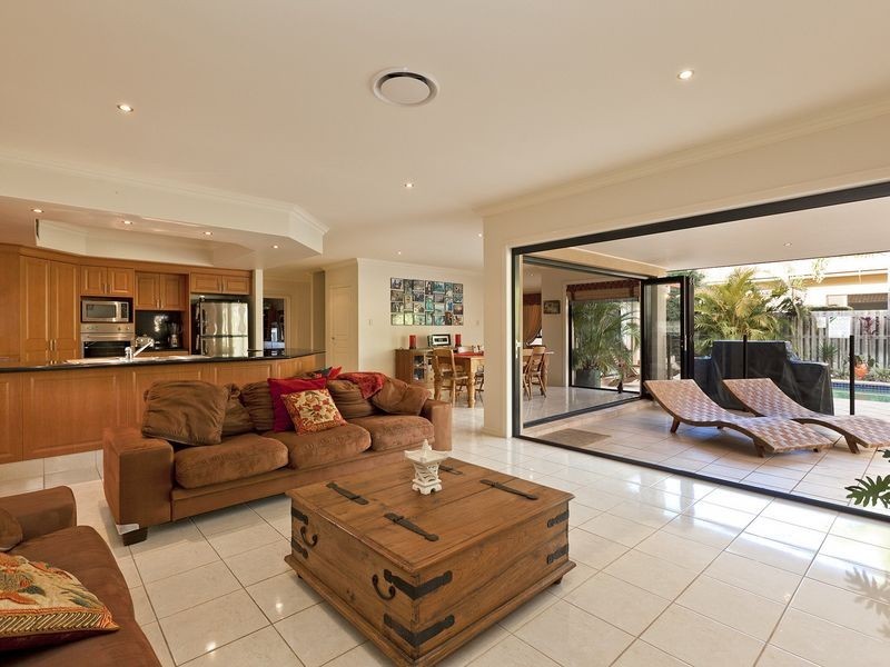 11 White Fig Place, Thornlands QLD 4164