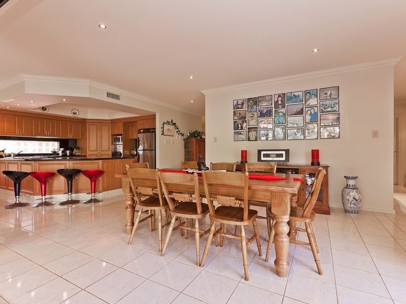 11 White Fig Place, Thornlands QLD 4164