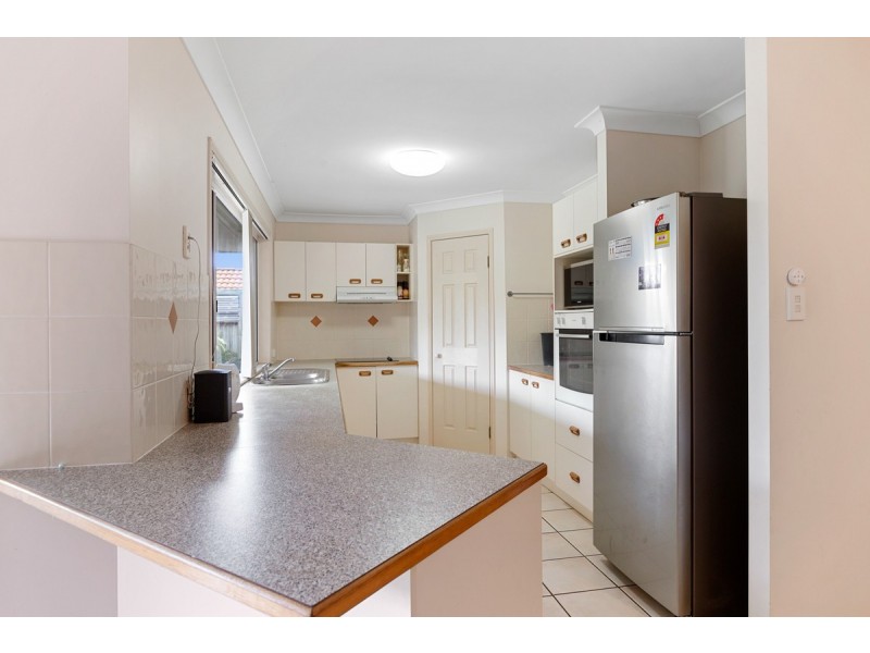 9 Roger Court, Redland Bay QLD 4165