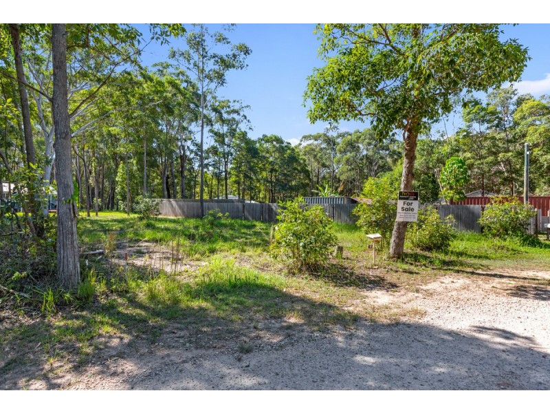 47 Lagoon Road, Russell Island QLD 4184