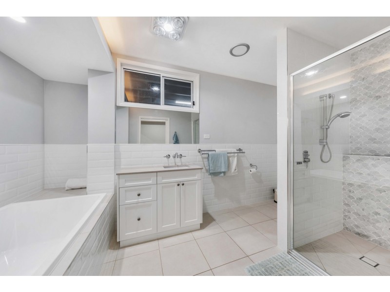 18 Hereford Close, Kingsholme QLD 4208