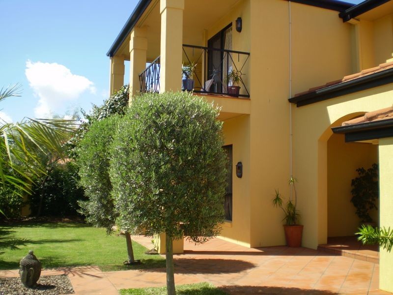 10 Cliftonville Place, Redland Bay QLD 4165