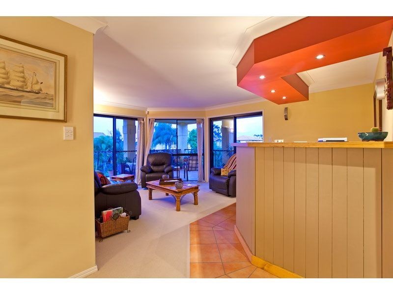 10 Cliftonville Place, Redland Bay QLD 4165