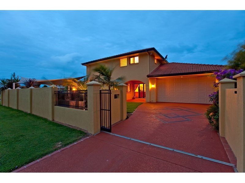 10 Cliftonville Place, Redland Bay QLD 4165